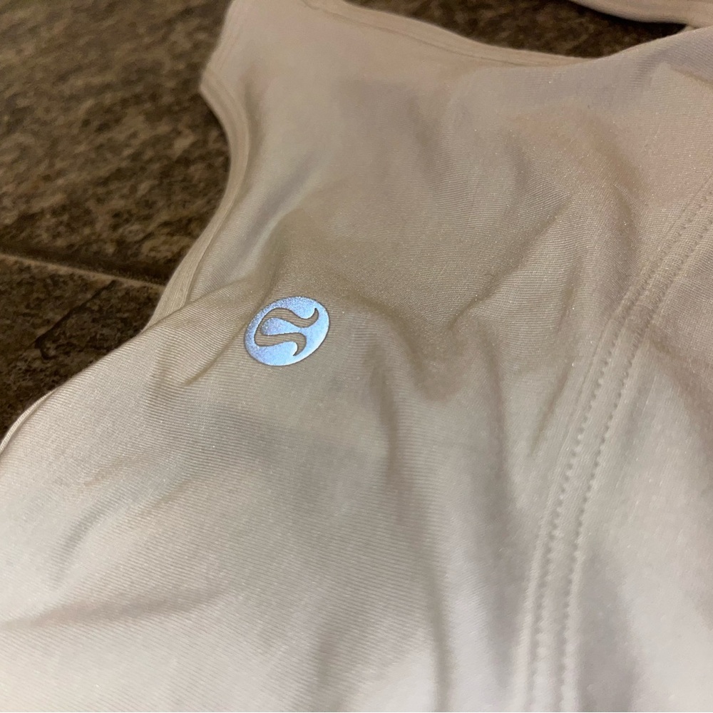 Shoulder Cut-Out Yoga T-Shirt